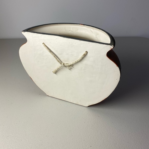 Authentic Signed Pueblo Native American Pottery ‘93 - Picture 5 of 5